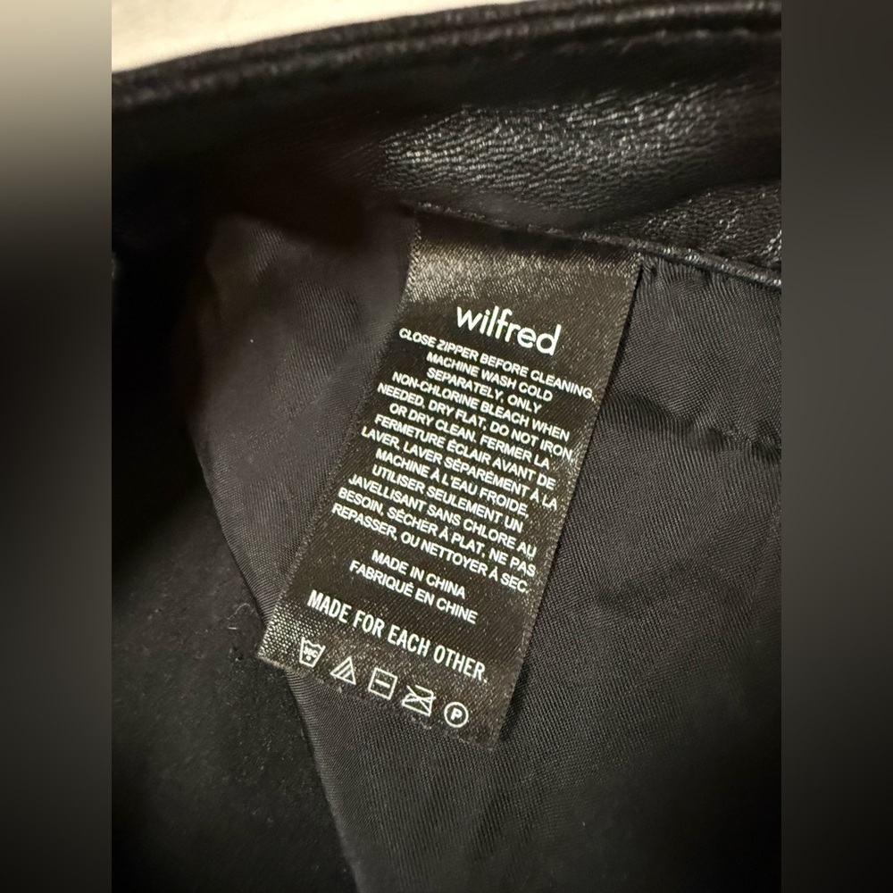 Aritzia Wilfred The Melina High Waisted Black Vegan Faux Leather Pants 2 - Picture 6 of 12